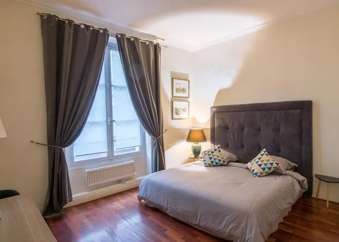 New Chic Flat : Le Marais - Place Des Vosges דירה פריז