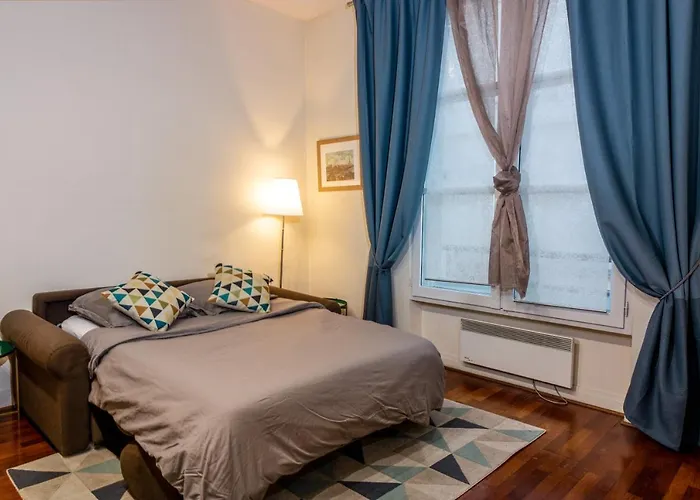 New Chic Flat : Le Marais - Place Des Vosges