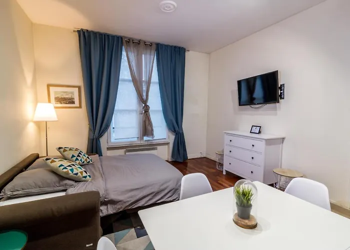 דירה New Chic Flat : Le Marais - Place Des Vosges פריז